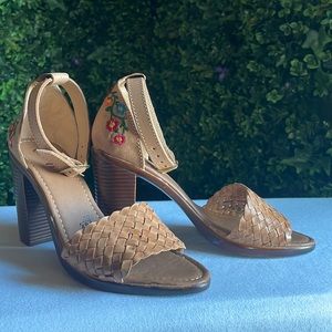 Cute embroidered floral heels